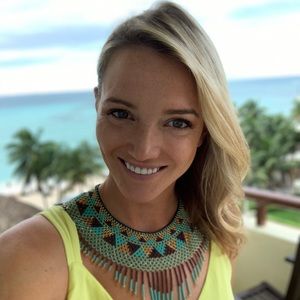 Meet your Posher, Emily